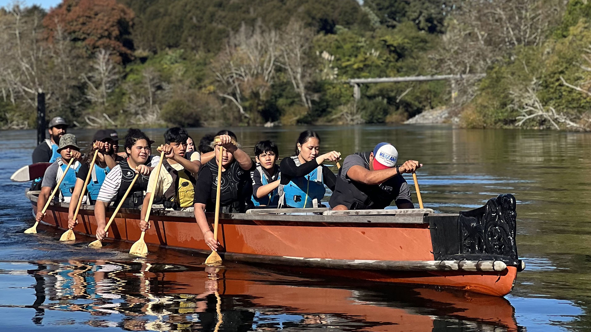 Image of kids doing waka ama